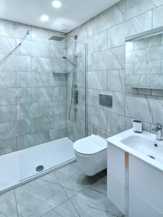 Red Watch Apartment Обан Екстер'єр фото